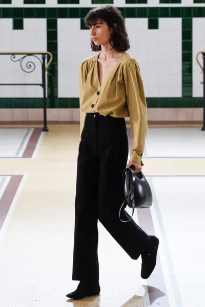 Look 8